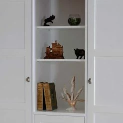 157x192x60 Skandi Schrank Mit Drei Türen & Drei Fächern - Mancus -Wohnen Shop 157x192x60 skandi schrank mit drei tueren drei faechern und zwei schubladen mancus 03