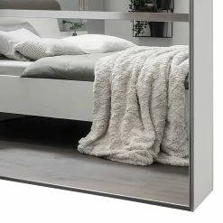 2-türiger Schiebetürenschrank In Weiß & Chrom - Pepper 11 2-türiger Schiebetürenschrank In Weiß & Chrom - Pepper -Wohnen Shop 2 tueriger schiebetuerenschrank in weiss chrom mit spiegel 2 meter breit pepper 03