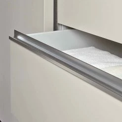 Beiger Schlafzimmerschrank Pastranav Mit Sechs Schubladen 13 Beiger Schlafzimmerschrank Pastranav Mit Sechs Schubladen -Wohnen Shop beiger schlafzimmerschrank sechs schubladen schwebetueren mit spiegel pastranav 05