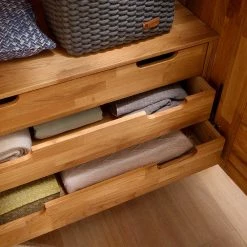 Holz Kleiderschrank Mit Inneneinrichtung - Memba -Wohnen Shop holz kleiderschrank mit inneneinrichtung aus wildeiche massiv memba 05